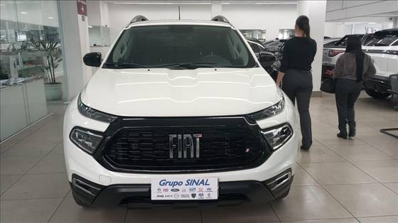 FIAT TORO 1.3 TURBO 270 FLEX FREEDOM AT6 FIAT TORO 1.3 TURBO 270 FLEX FREEDOM AT6